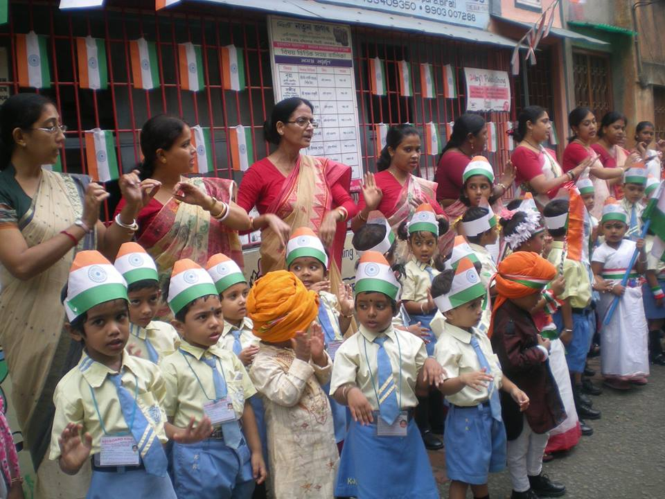 Key Board Kidz slider, music learning for kids, keyboard training for children, music education slider, kids music class, musical talent development, child-friendly music program, piano lessons for kids, educational music institute